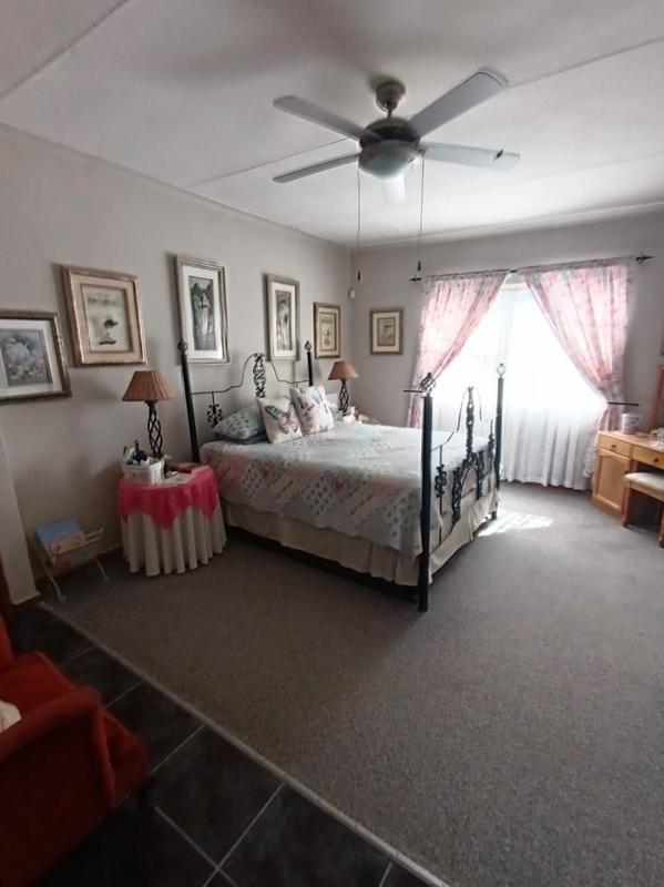 3 Bedroom Property for Sale in Albertinia Western Cape